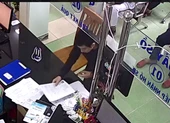 Mang bằng Đại học giả đến phường sao y