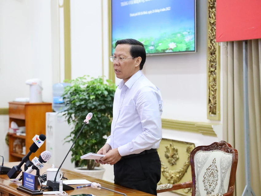 Chủ tịch UBND TP.HCM Phan Văn Mãi chủ trì phiên họp. Ảnh: Trung tâm báo chí TP.HCM Chủ tịch UBND TP.HCM Phan Văn Mãi chủ trì phiên họp. Ảnh: Trung tâm báo chí TP.HCM