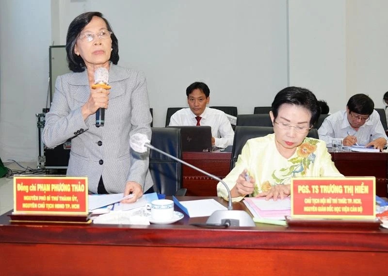 Nguyên Chủ tịch HĐND TP.HCM Phạm Phương Thảo nêu ý kiến. Ảnh: NGÔ TIÊN Nguyên Chủ tịch HĐND TP.HCM Phạm Phương Thảo nêu ý kiến. Ảnh: NGÔ TIÊN