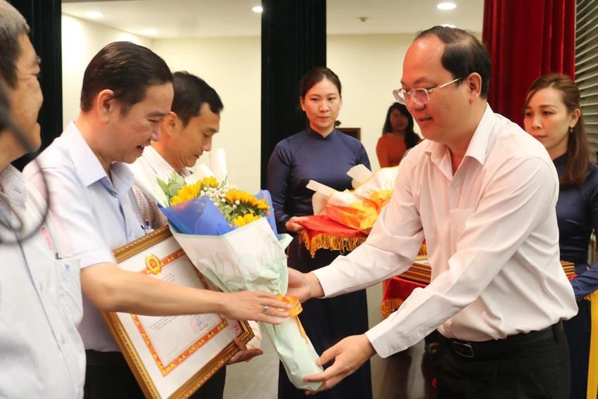 Thành ủy TP.HCM ghi nhận những đóng góp của các hội quần chúng cho sự phát triển của TP ảnh 1 Thành ủy TP.HCM ghi nhận những đóng góp của các hội quần chúng cho sự phát triển của TP ảnh 1