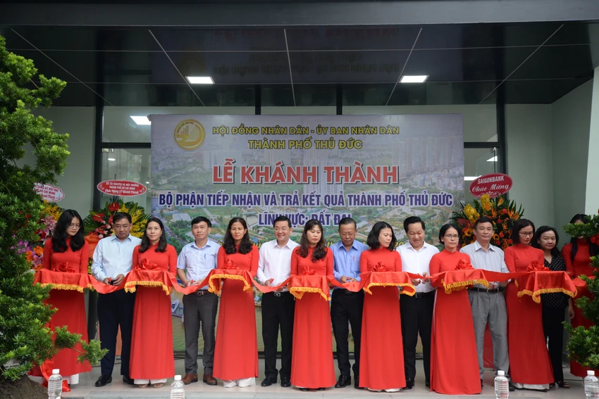 Từ hôm nay, người dân TP Thủ Đức nộp và nhận hồ sơ đất đai tại một điểm ảnh 2 Từ hôm nay, người dân TP Thủ Đức nộp và nhận hồ sơ đất đai tại một điểm ảnh 2