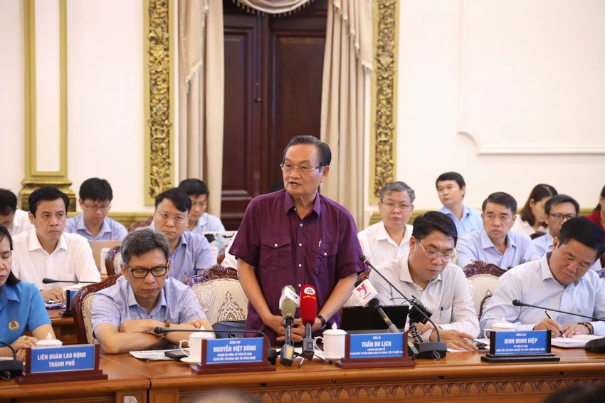 TS Trần Du Lịch: TP.HCM đã hoàn toàn bỏ công cụ đầu tư công trong lộ trình kích thích kinh tế ảnh 2 TS Trần Du Lịch: TP.HCM đã hoàn toàn bỏ công cụ đầu tư công trong lộ trình kích thích kinh tế ảnh 2
