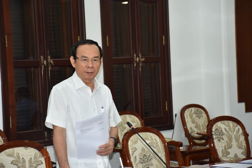 Bí thư Thành ủy TP.HCM: Khẩn trương hoàn thành Đề án bảo vệ cán bộ dám nghĩ, dám làm ảnh 2 Bí thư Thành ủy TP.HCM: Khẩn trương hoàn thành Đề án bảo vệ cán bộ dám nghĩ, dám làm ảnh 2