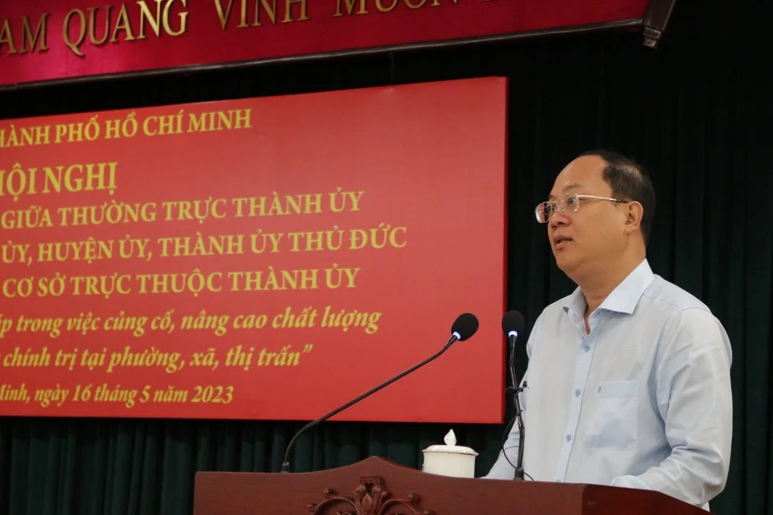 Phó Bí thư Thành ủy TP.HCM Nguyễn Hồ Hải chia sẻ với những khó khăn của cấp cơ sở. Ảnh: THANH TUYỀN Phó Bí thư Thành ủy TP.HCM Nguyễn Hồ Hải chia sẻ với những khó khăn của cấp cơ sở. Ảnh: THANH TUYỀN
