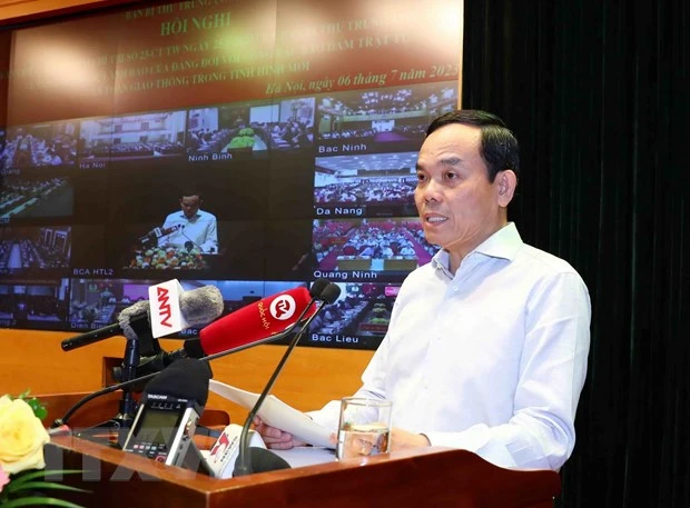 Bà Trương Thị Mai: Nghiêm cấm cán bộ, đảng viên can thiệp trong xử lý vi phạm giao thông ảnh 2 Bà Trương Thị Mai: Nghiêm cấm cán bộ, đảng viên can thiệp trong xử lý vi phạm giao thông ảnh 2