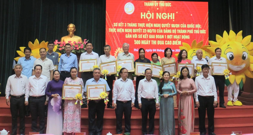 TP-Thu-duc-thanh-lap-to-nghien-cuu-nghi-quyet-98.jpg