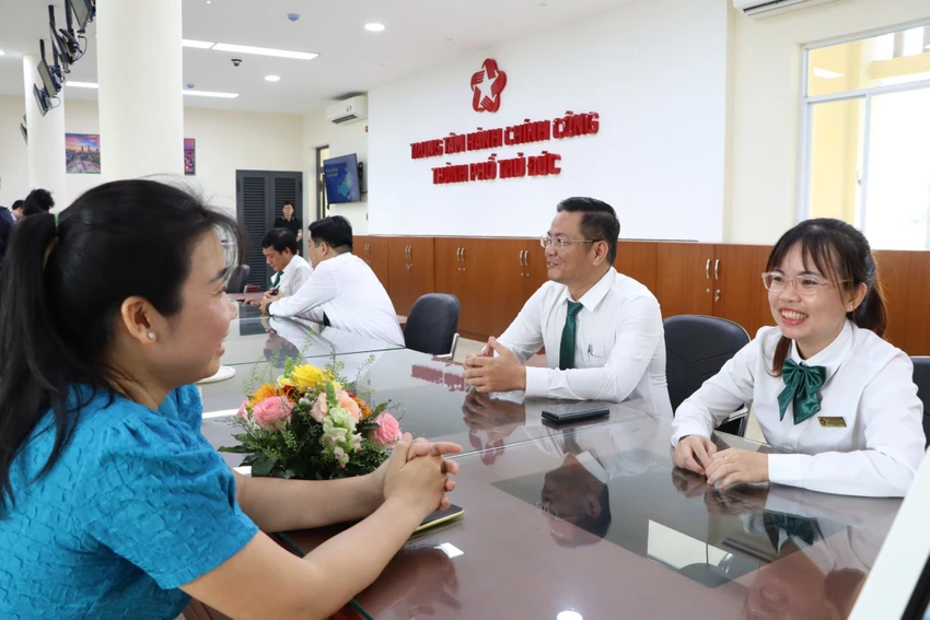trung-tam-hanh-chinh-cong-tp-thuc-duc.JPG
