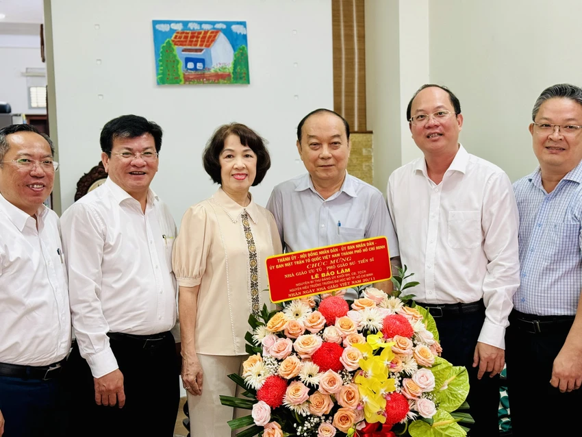 chuc-mung-ngay-nha-giao-viet-nam-20-11-tphcm.jpg