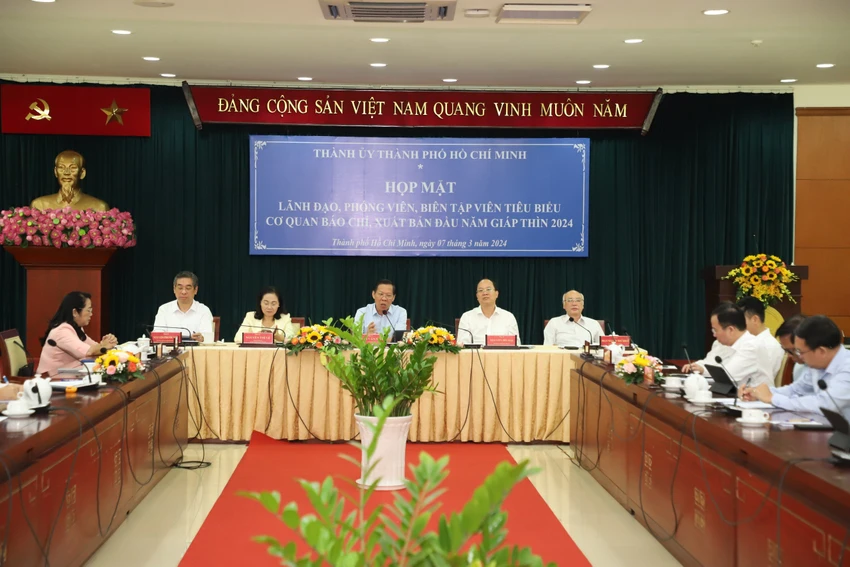 Nhiều 'đặt hàng' của TP.HCM cho các cơ quan báo chí trước những thách thức mới-TP.HCM-gap-mat-bao-chi (2).jpg