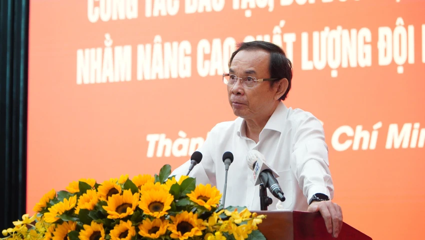 Bí thư Thành uỷ TP.HCM Nguyễn Văn Nên: Chú trọng xây dựng nguồn cán bộ từ cấp cơ sở-bi-thu-nguyen-van-nen-hoi-nghi-can-bo-nu.jpg