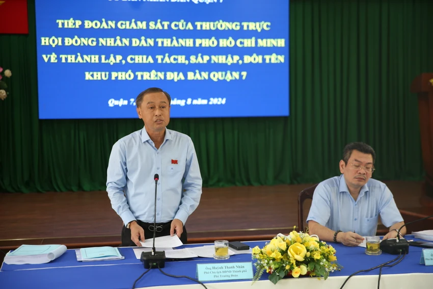 hdnd-tphcm-giam-sat-sap-xep-khu-pho-ap-quan-7.jpg