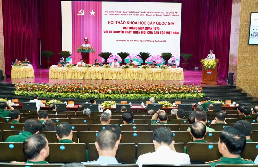 Bộ trưởng Bộ Công an: Vượt qua mọi khó khăn, thách thức, đưa đất nước bước vào kỷ nguyên mới.jpg