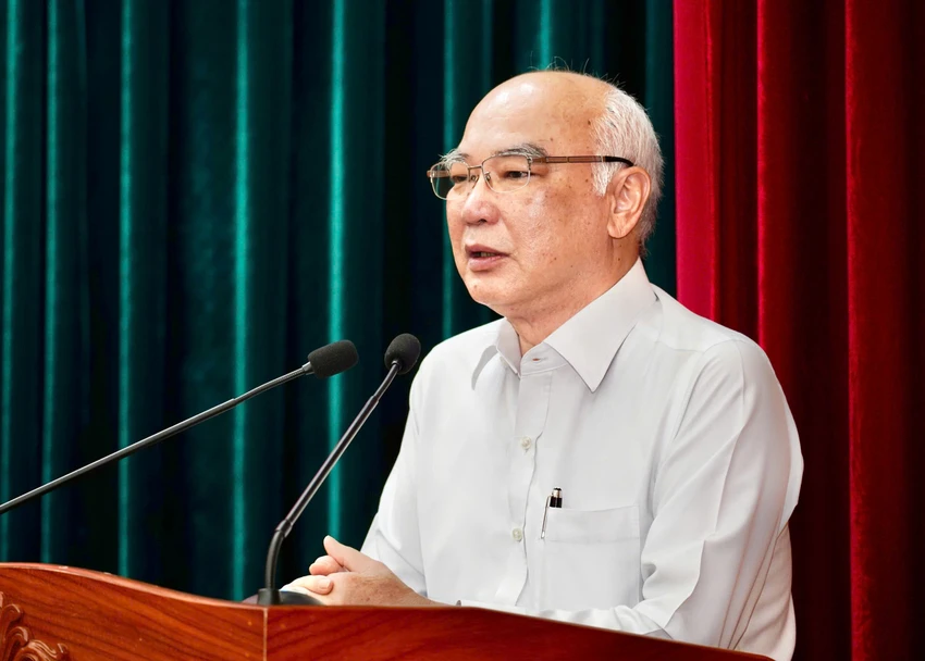 ong-phan-nguyen-nhu-khue-nghi-huu (5).jpg