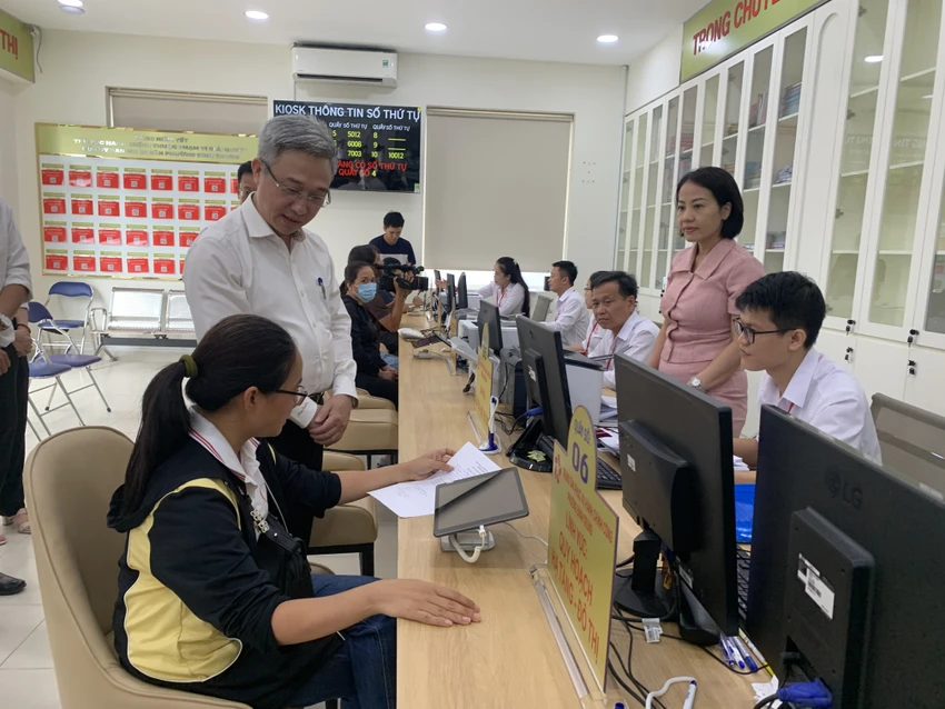 pho-bi-thu-thanh-uy-ttphcm-dang-minh-thong-chinh-quyen-hai-cap35.JPG