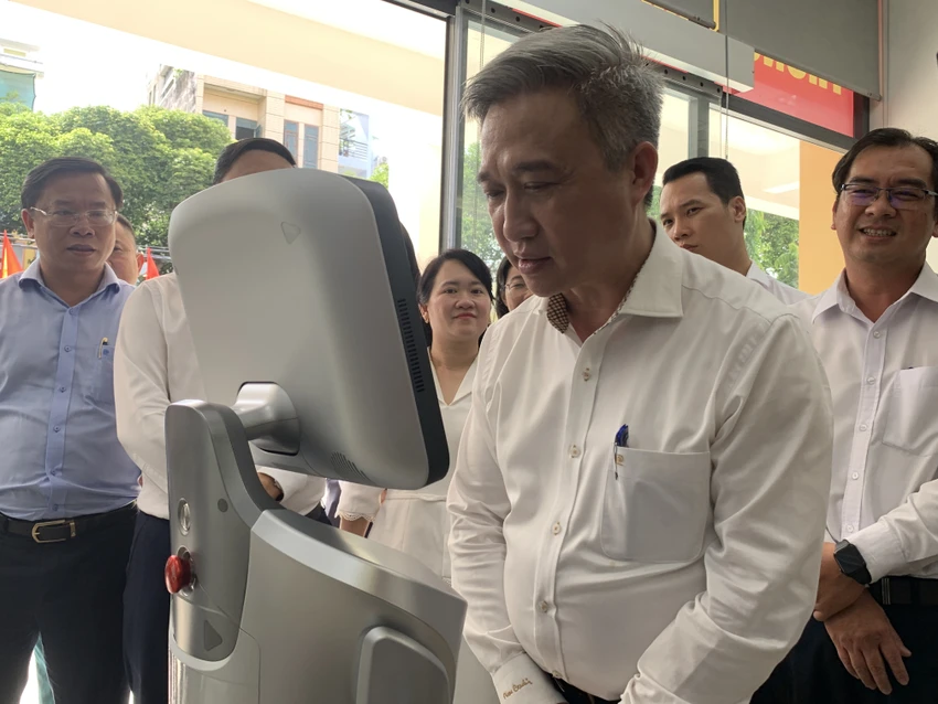 thu-tuc-hanh-chinh-Pho-bi-thu-thanh-uy-tp33.JPG