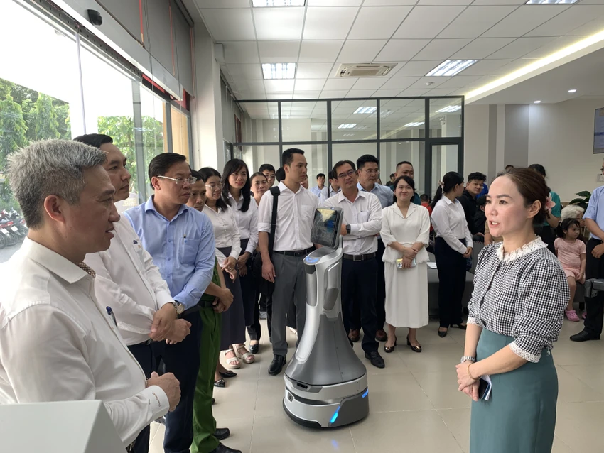 thu-tuc-hanh-chinh-Pho-bi-thu-thanh-uy-tp38.JPG
