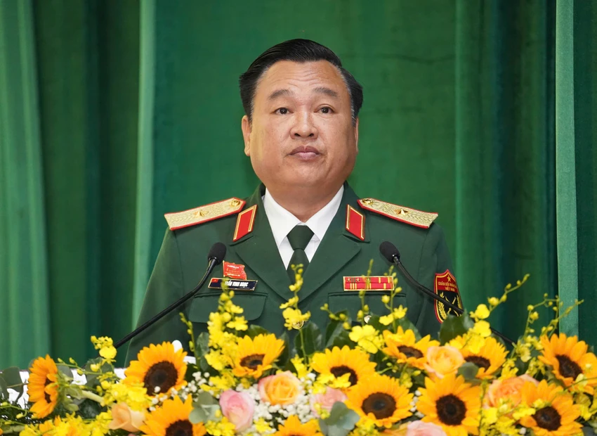 thieu-tuong-tran-vinh-ngoc.jpg