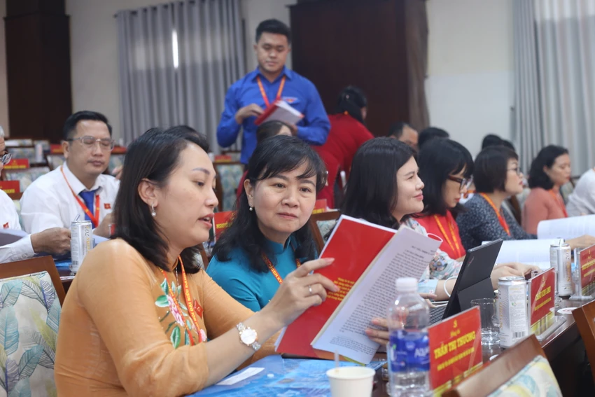 dai-hoi-dang-bo-cac-co-quan-dang-tp.hcm.JPG4.JPG