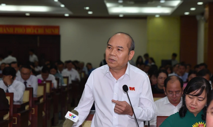 cong-chuc-cap-xa.jpg