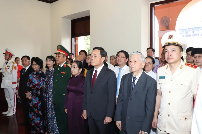 bi-thu-tphcm-tran-luu-quang-dang-huong-chu-tich-ho-chi-minh (7).jpg