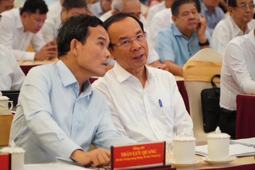 Bo-chinh-tri-trien-khai-nghi-quyet12.JPG