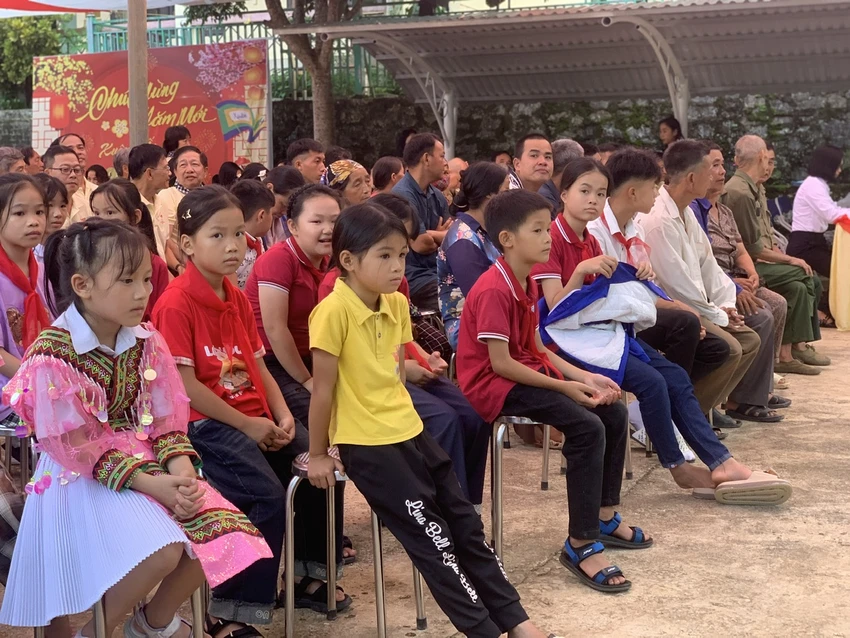 doan-dai-bieu-tri-thuc-tphcm-ve-nguon (15).jpg