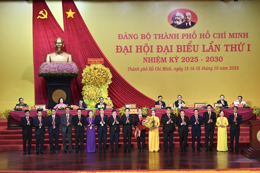 Ra mắt Ủy ban Kiểm tra Thành ủy TP.HCM, nhiệm kỳ 2025-2030 gồm 16 người-uy-ban-kiem-tra-thanh-uy-tphcm..jpg
