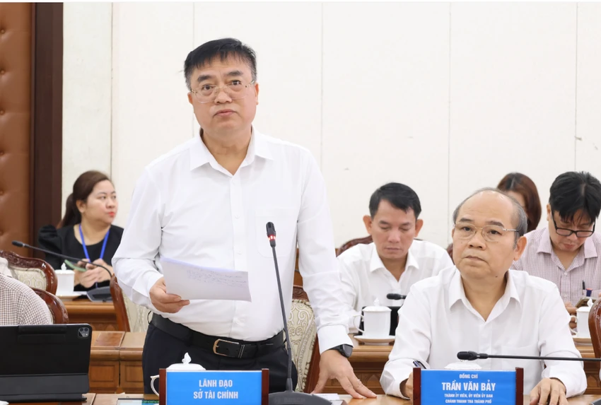 kinh-te-xa-hoi-tphcm-t10.png