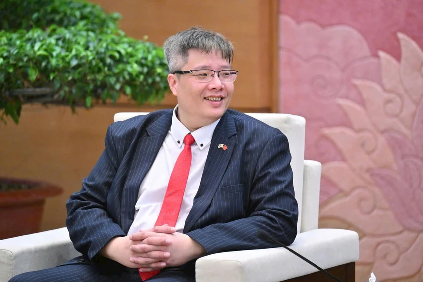 gop-y-van-kien-dai-hoi-XIV-ong-Tran-hai-linh.jpg