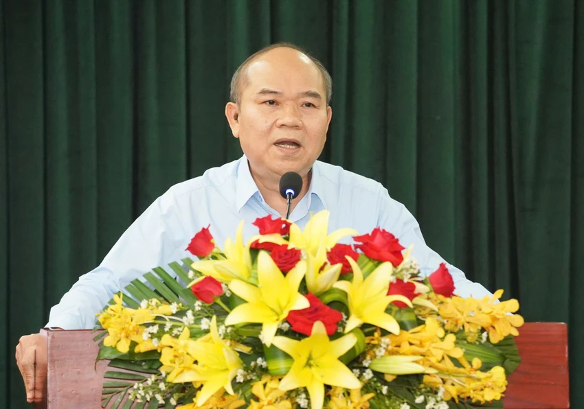 tieu-cuc-can-bo-tphcm (6).jpg