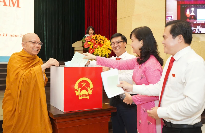 cong-tac-nhan-su-HDNDTP.jpg
