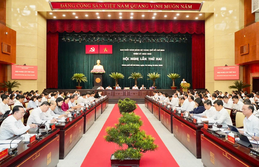 Bí thư Trần Lưu Quang: TP.HCM cần ý tưởng hay, cách làm mới để khởi động từ 2026, hướng tới mục tiêu tăng trưởng hai con số-TPHCM-hop-ban-chap-hanh.jpg