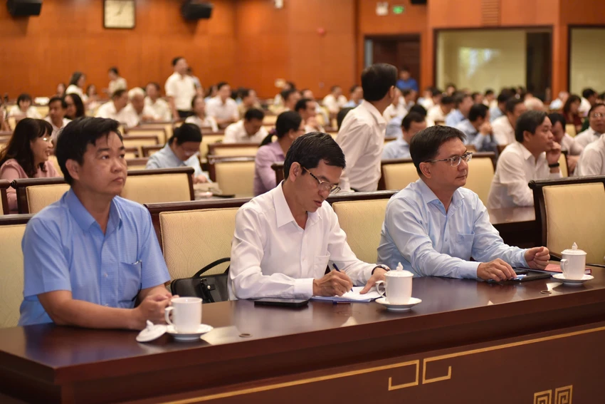 Ủy viên Bộ Chính trị, Bí thư Thành ủy Trần Lưu Quang chủ trì hội nghị thông báo kết quả Đại hội XIV tại TP.HCM-dai-hoi-XIV-truc-tuyen 4.jpg