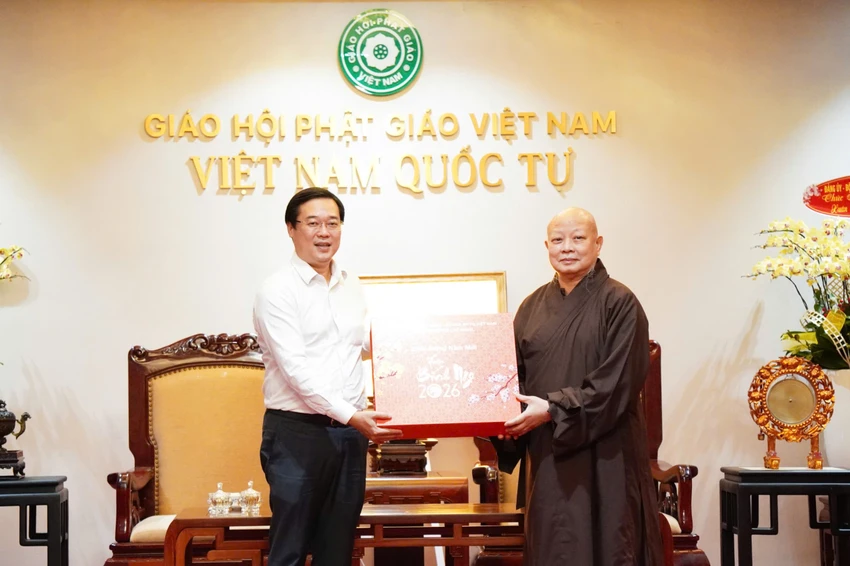 lanh-dao-thanh-uy-tphcm-tham-chuc-tet.jpg
