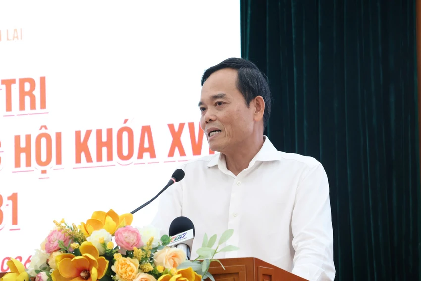 tiep-xuc-cu-tri-tphcm-bau-cu.jpg