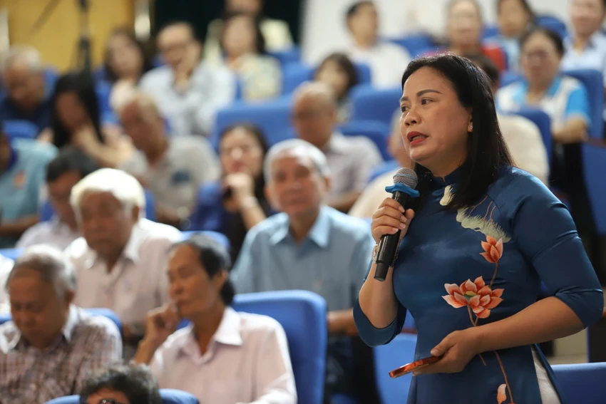 van-dong-bau-cu-tphcm.jpg
