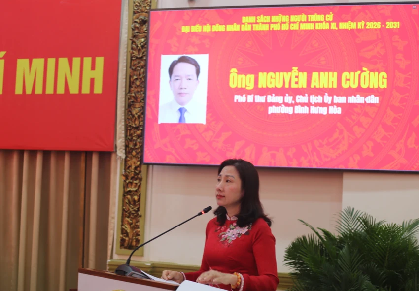 cong-bo-danh-sach-trung-cu-hdnd-tphcm12.JPG