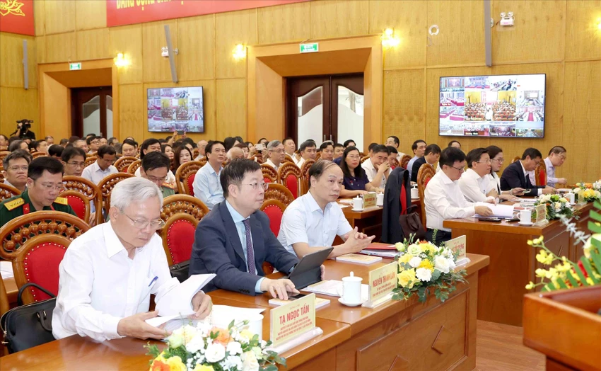 vna-potal-hoi-nghi-toan-quoc-nghien-cuu-hoc-tap-quan-triet-va-trien-khai-thuc-hien-nghi-quyet-dai-hoi-xiv-cua-dang-cho-cac-co-quan-bao-chi-xuat-ban-va-86878118-12-5-5.jpg