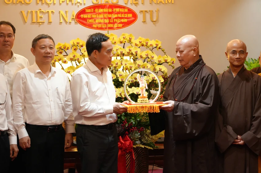 phat-dan-Bi-thu-tran-luu-quang 4.jpg
