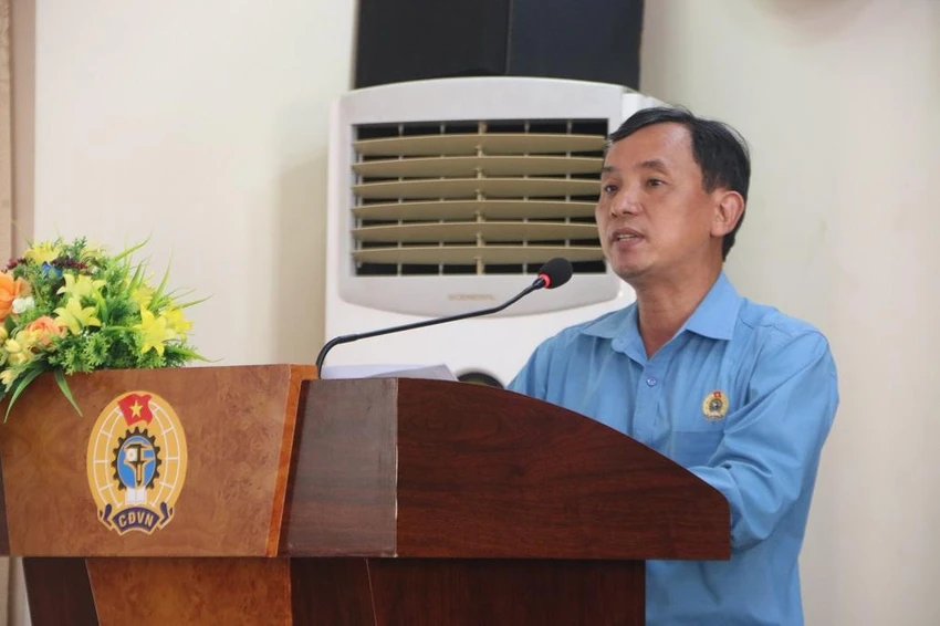 Ông Huỳnh Văn Tuấn cho biết Tháng Công nhân là đợt cao điểm tập trung chăm lo, bảo vệ quyền lợi của đoàn viên công đoàn. Ảnh: THẢO PHƯƠNG Ông Huỳnh Văn Tuấn cho biết Tháng Công nhân là đợt cao điểm tập trung chăm lo, bảo vệ quyền lợi của đoàn viên công đoàn. Ảnh: THẢO PHƯƠNG