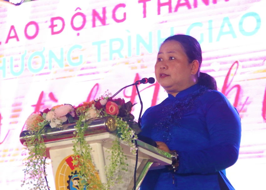 Bà Lê Thị Kim Thúy chia sẻ về ý nghĩa ngày Gia đình. Ảnh: THẢO PHƯƠNG Bà Lê Thị Kim Thúy chia sẻ về ý nghĩa ngày Gia đình. Ảnh: THẢO PHƯƠNG