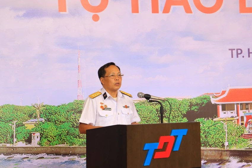 Đại tá Nguyễn Xuân Thanh, Nguyên Viện trưởng Viện kiểm sát Hải quân phát biểu cảm nghĩ. Ảnh VÕ THƠ