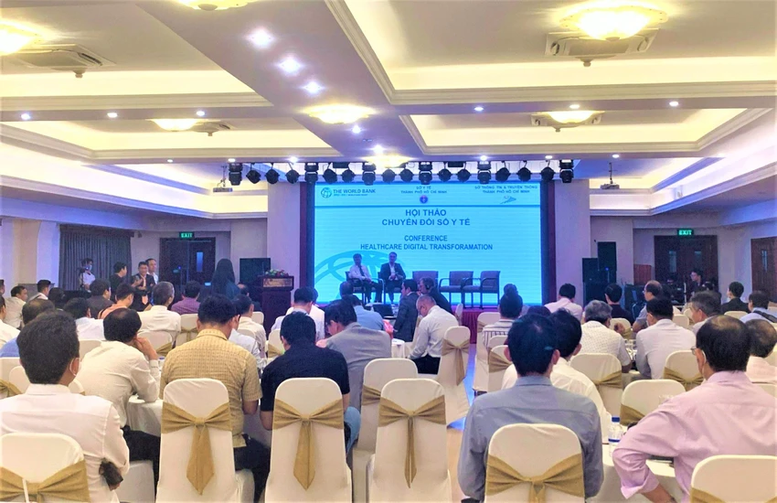 Hội thảo Chia sẻ kinh nghiệm một số mô hình chuyển đổi số trong lĩnh vực y tế. Ảnh: THẢO PHƯƠNG Hội thảo Chia sẻ kinh nghiệm một số mô hình chuyển đổi số trong lĩnh vực y tế. Ảnh: THẢO PHƯƠNG