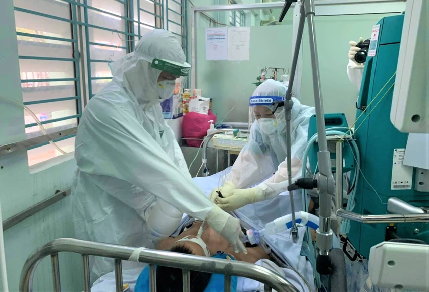 Tại TP.HCM, ngày 12-4 ghi nhận 3 ca mắc mới và ngày 13-4 là 7 ca. Ảnh: H.L Tại TP.HCM, ngày 12-4 ghi nhận 3 ca mắc mới và ngày 13-4 là 7 ca. Ảnh: H.L