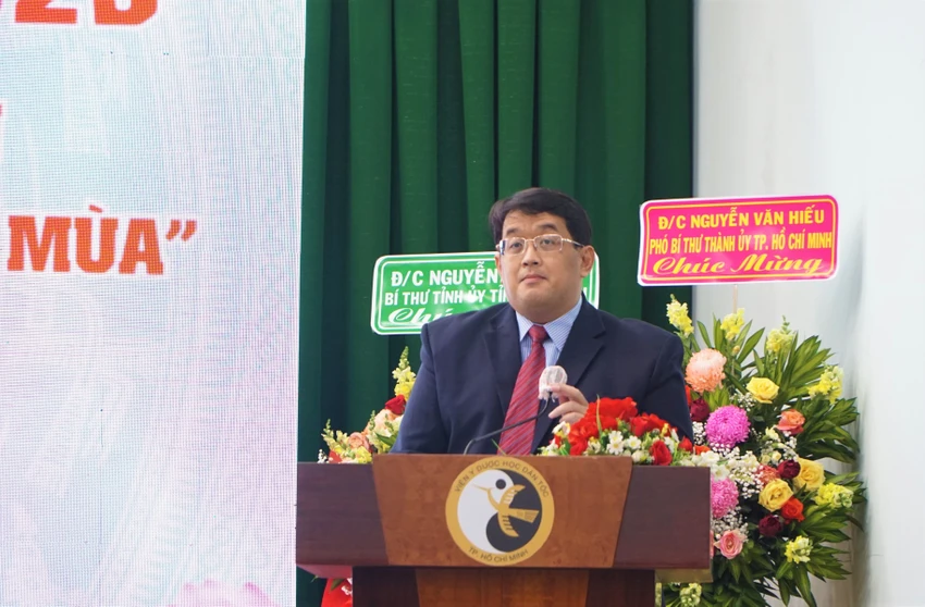 Ông Huỳnh Nguyễn Lộc, Viện trưởng Viện Y dược học dân tộc TP.HCM. Ảnh: THẢO PHƯƠNG Ông Huỳnh Nguyễn Lộc, Viện trưởng Viện Y dược học dân tộc TP.HCM. Ảnh: THẢO PHƯƠNG