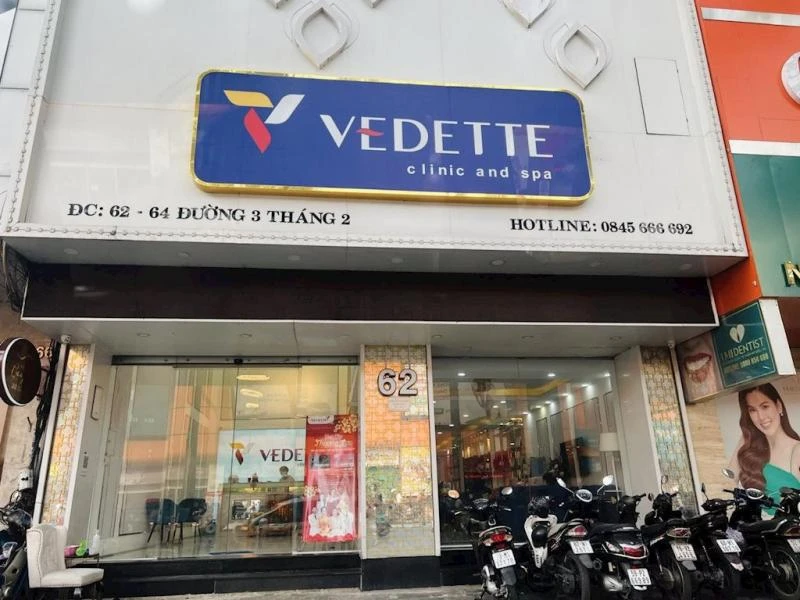 Thẩm mỹ viện Vedette nhiều lần bị xử phạt hành chính và đình chỉ hoạt động. Ảnh: Internet Thẩm mỹ viện Vedette nhiều lần bị xử phạt hành chính và đình chỉ hoạt động. Ảnh: Internet