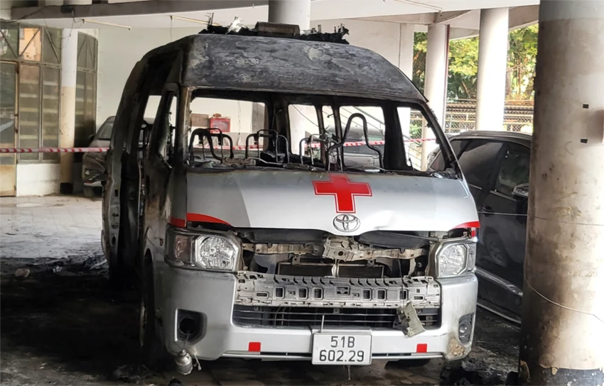 xe cấp cứu - 1