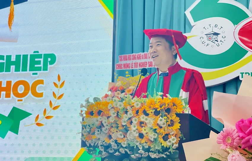 truong-dh-y-khoa-pham-ngoc-thach.jpg