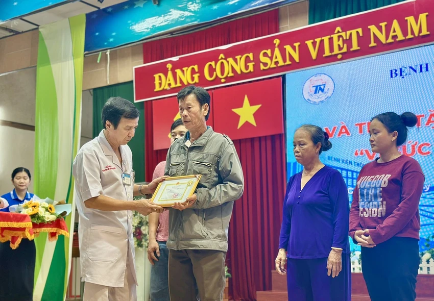 hien-tang-cuu-nguoi-2.jpg