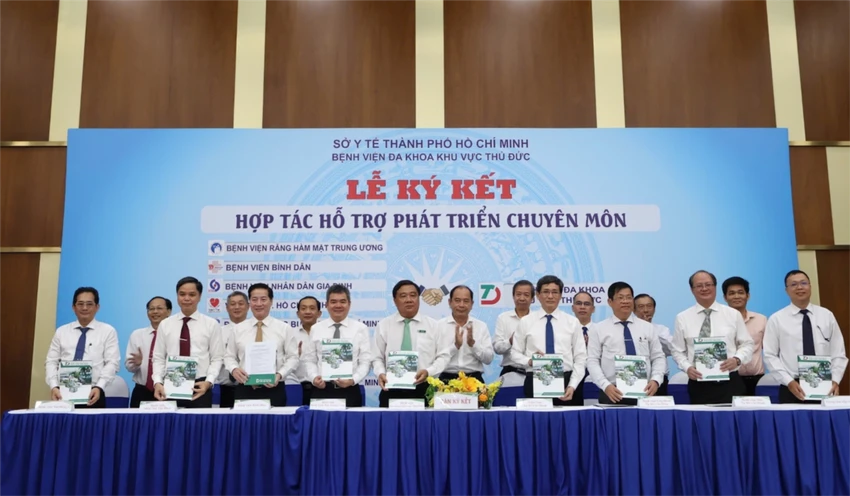benh-vien-cua-ngo-dong-bac1.png
